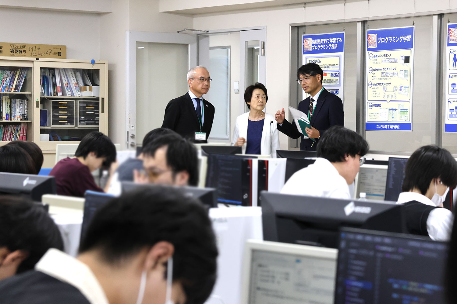 山谷えり子参議院議員　視察風景