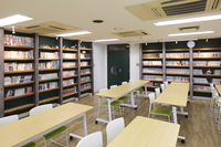 学生も閲覧可能なマンガのある教室です