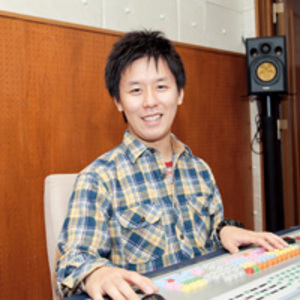 桑原 秀綱さん