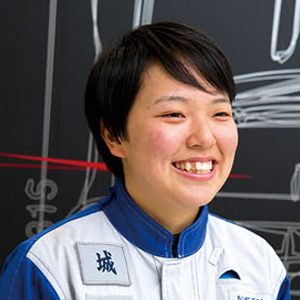 城 藍衣さん