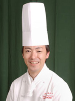 永宗 喜昭教務課長・製菓実技指導