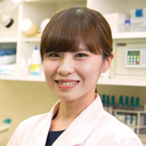 新山　千恵さん